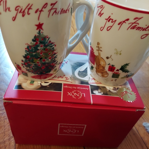 Christmas Mugs - Picture 2 of 7